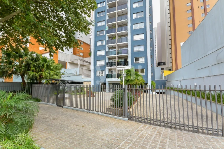 Apartamento semi mobiliado 3 quartos no Batel!
