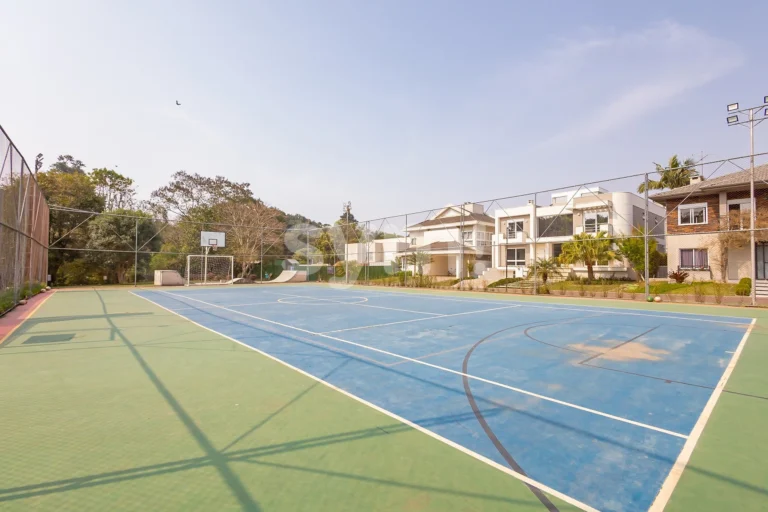 Casa Alto Padrão com piscina  Ambientes Integrados