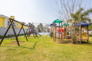 Casa Alto Padrão com piscina Ambientes Integrados