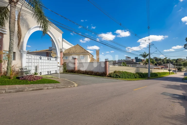 CASA EM CONDOMÍNIO COM 4 SUÍTES