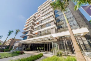 Apartamento amplo 3 suítes no Batel