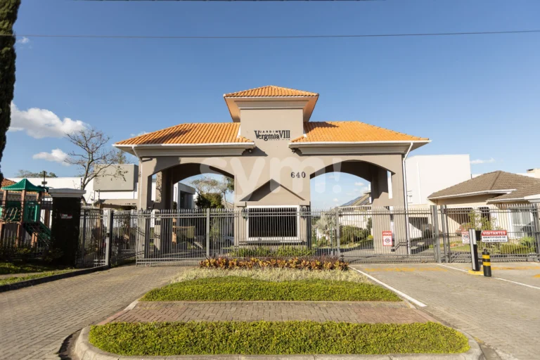 Casa em Condomínio clube de 04 quartos no São Braz