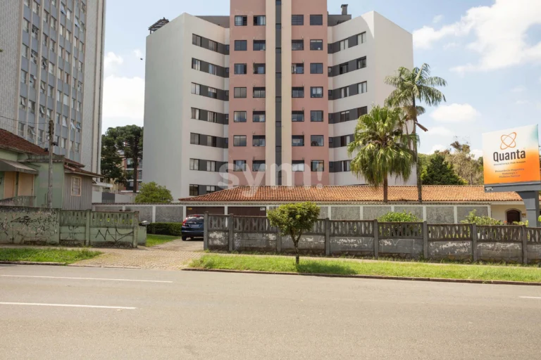 Terreno em frente à praça 29 de março