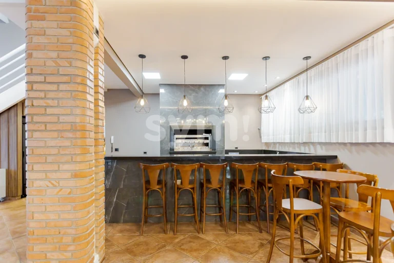 Residência mobiliada, 4 quartos, no Pineville