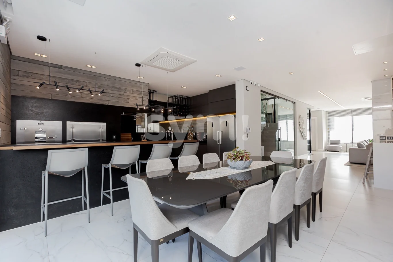 Residência Vista Alegre - 550m² - 6 Vagas