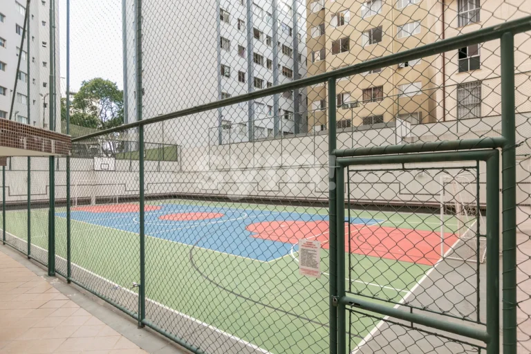 Amplo apartamento ao lado do Clube Curitibano