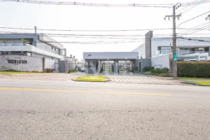 Casa Alto Padrão com piscina Ambientes Integrados