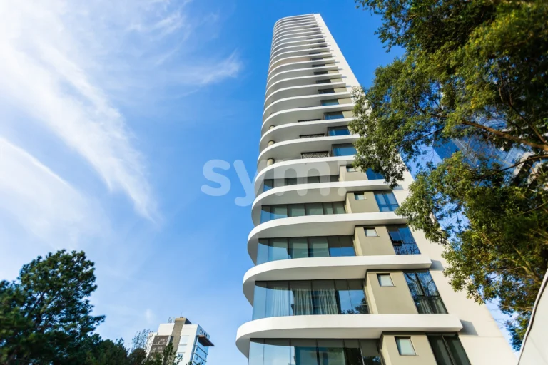 Duplex com vista para o Parque Barigui