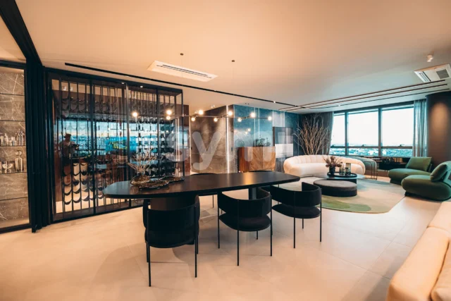 Apartamento com 3 suítes no Ecoville