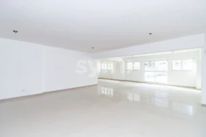 Sala comercial com ampla sacada no Batel!