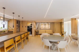 Cobertura com 4 suítes e ótima localização