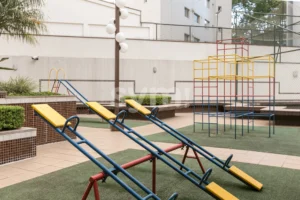 Amplo apartamento ao lado do Clube Curitibano