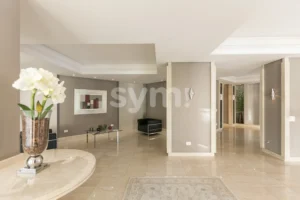 Amplo apartamento ao lado do Clube Curitibano