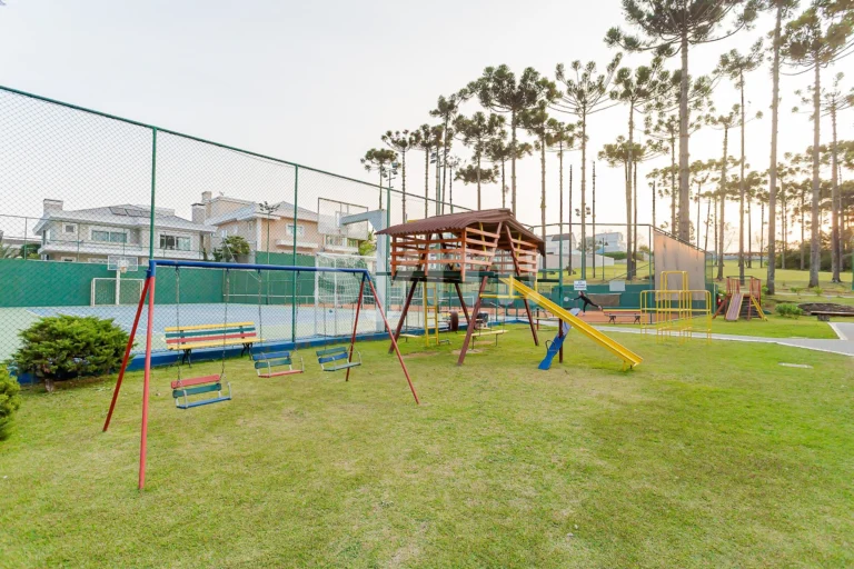 Residência mobiliada, 4 quartos, no Pineville