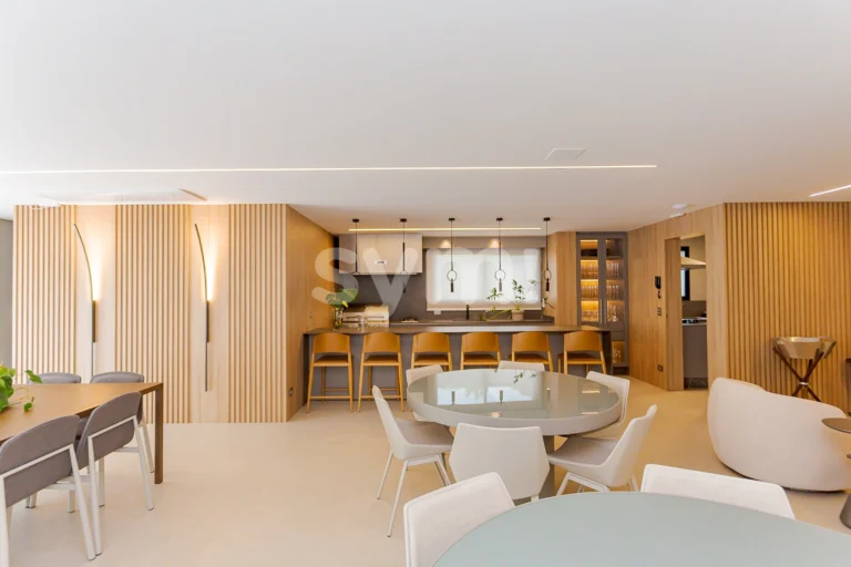 Cobertura com 4 suítes e ótima localização