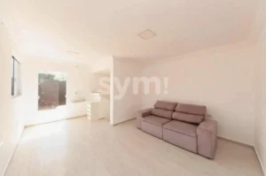 Triplex semi mobiliado com 3 quartos no Rebouças!