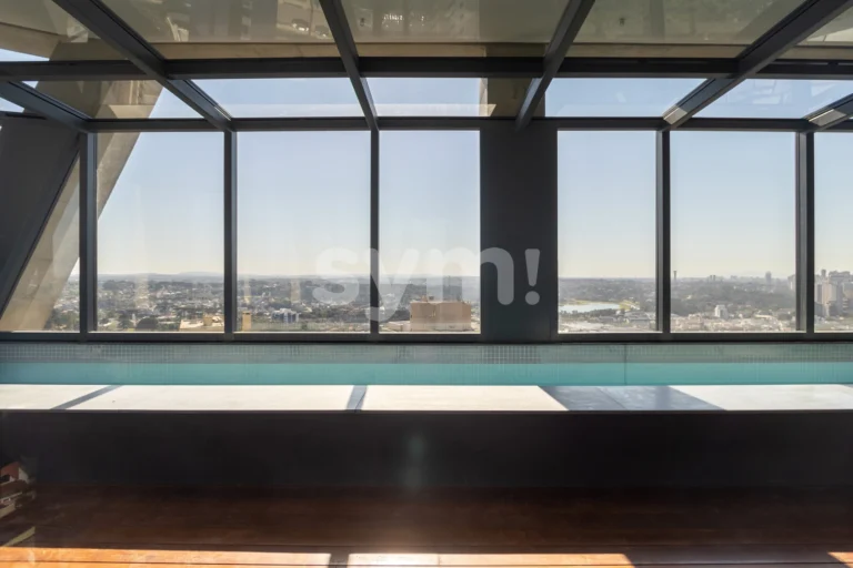 Duplex de luxo com vista impressionante